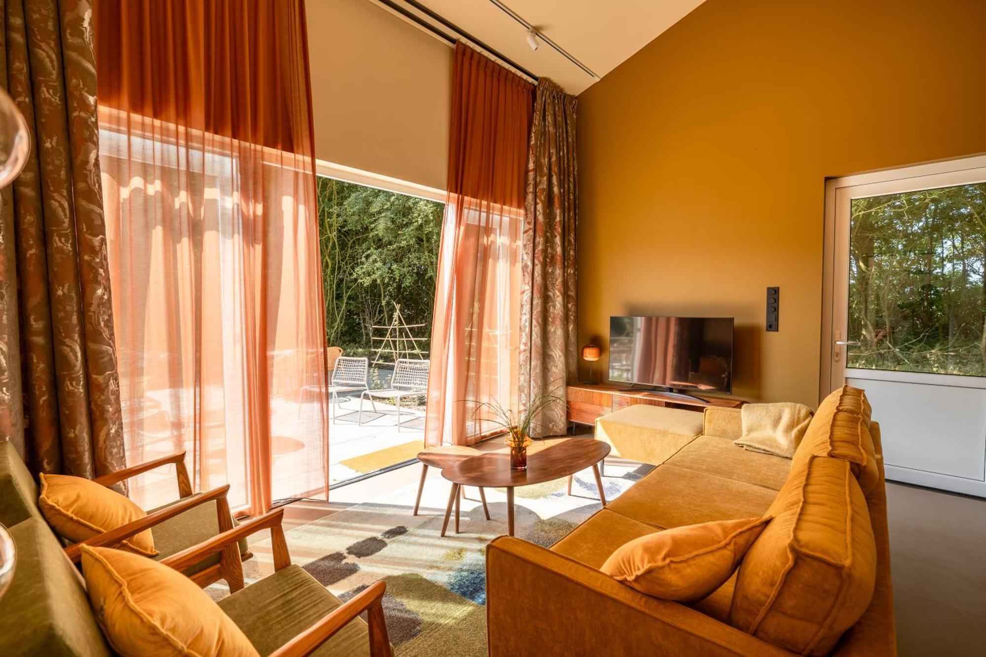 Residenties En Bungalow Royal ดอมเบิร์ก ภายนอก รูปภาพ